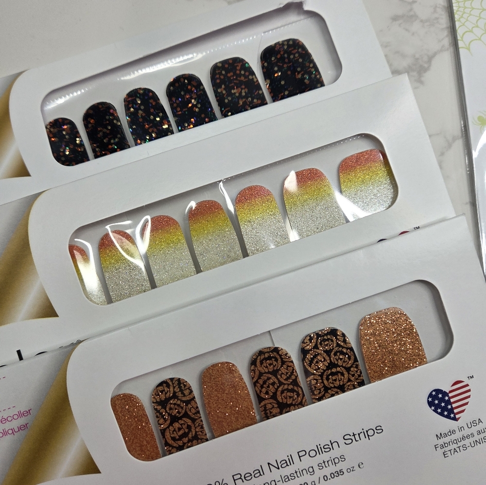 Color Street Nail Polish Strips Set - Picture 3 of 5